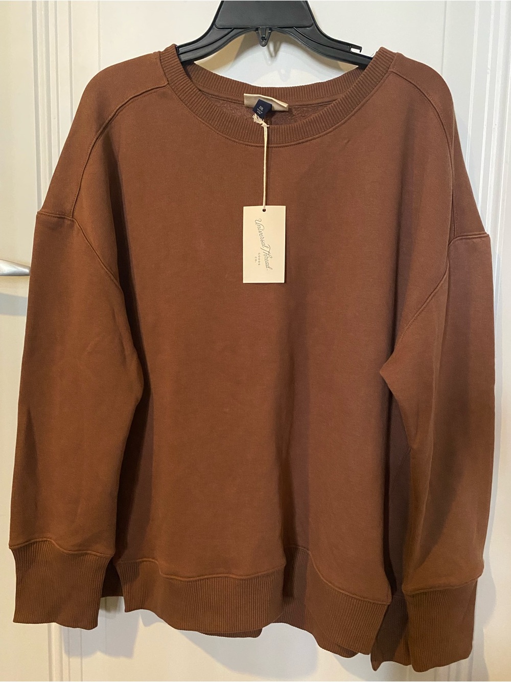 Universal Thread Womens Chocolate Brown Crew Sweatshirt